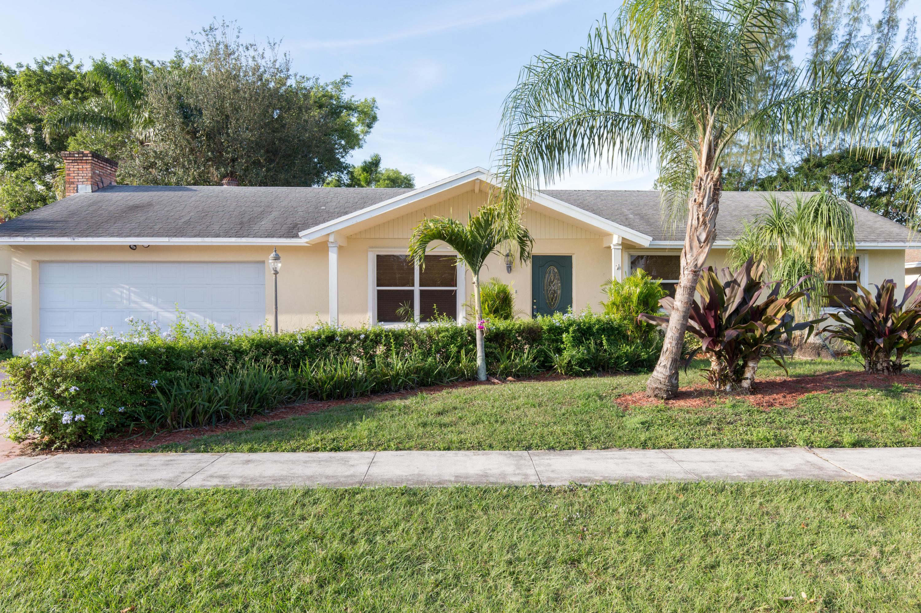 SOUTH SHORE 2 OF WELLINGTON - Residential