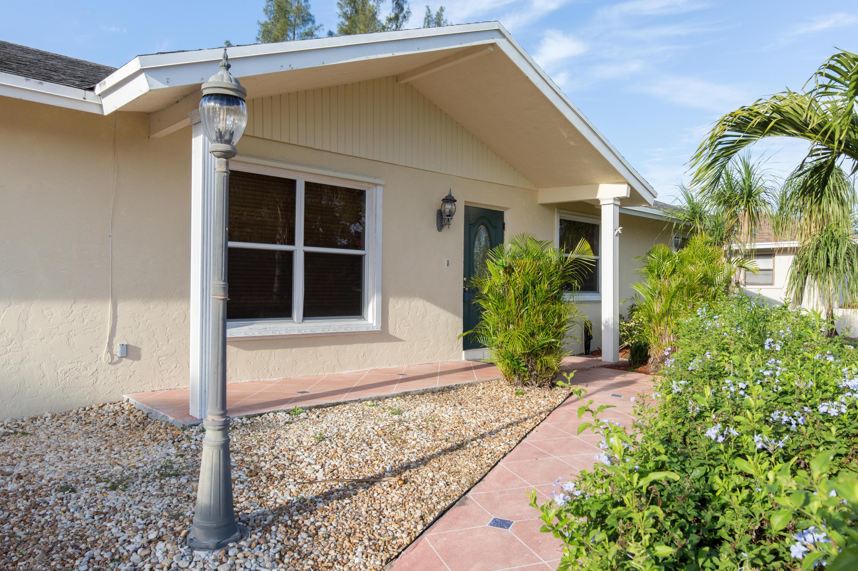 SOUTH SHORE 2 OF WELLINGTON - Residential