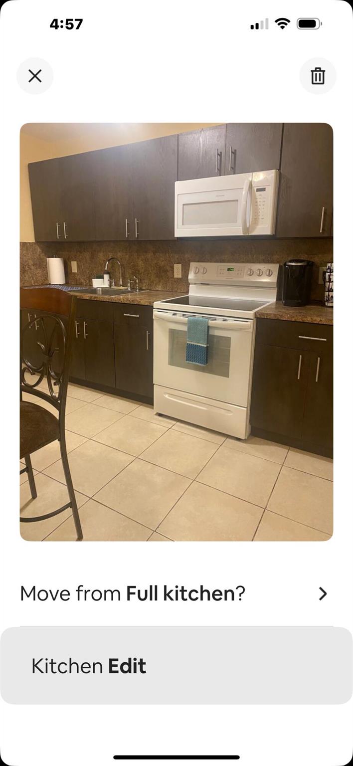 PALM BEACH FARNS CO 7 - Residential Lease