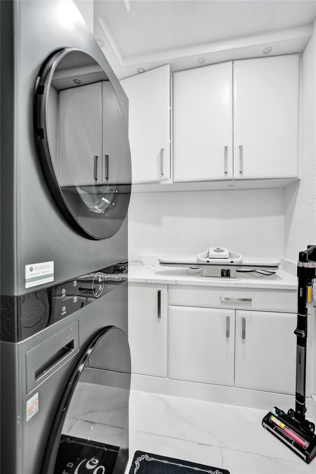 624 NE 29 Drive Townhomes - Residential