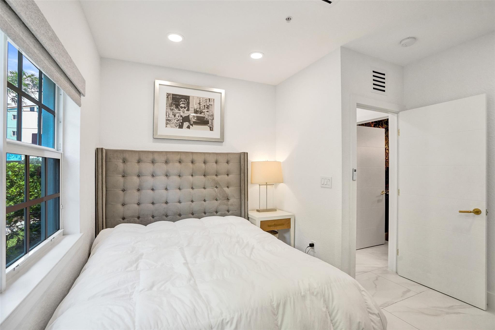 624 NE 29 Drive Townhomes - Residential
