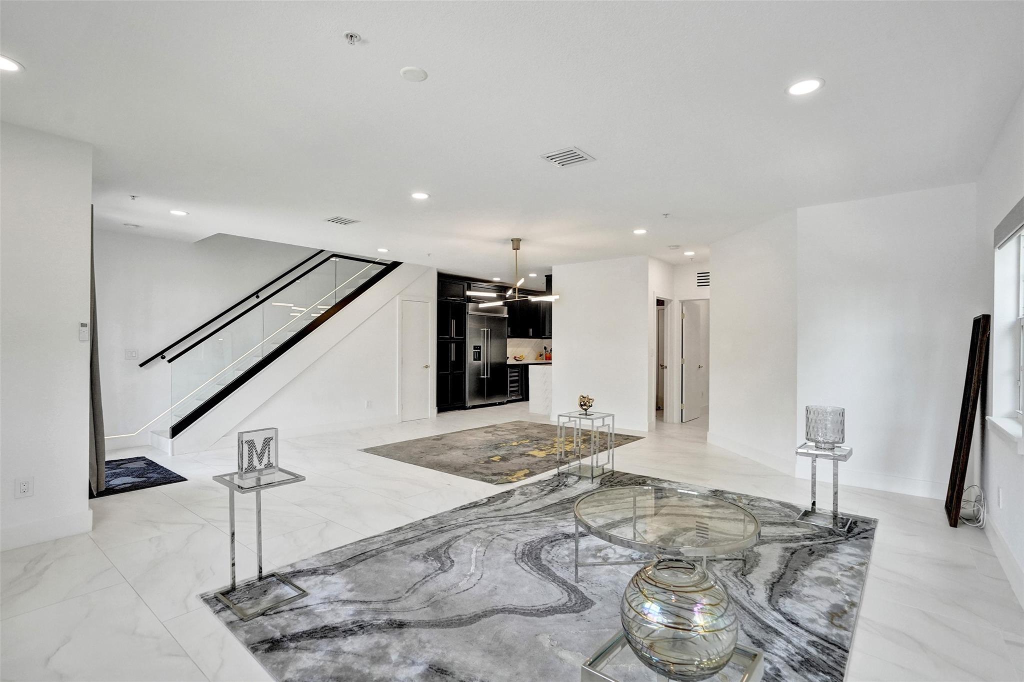 624 NE 29 Drive Townhomes - Residential