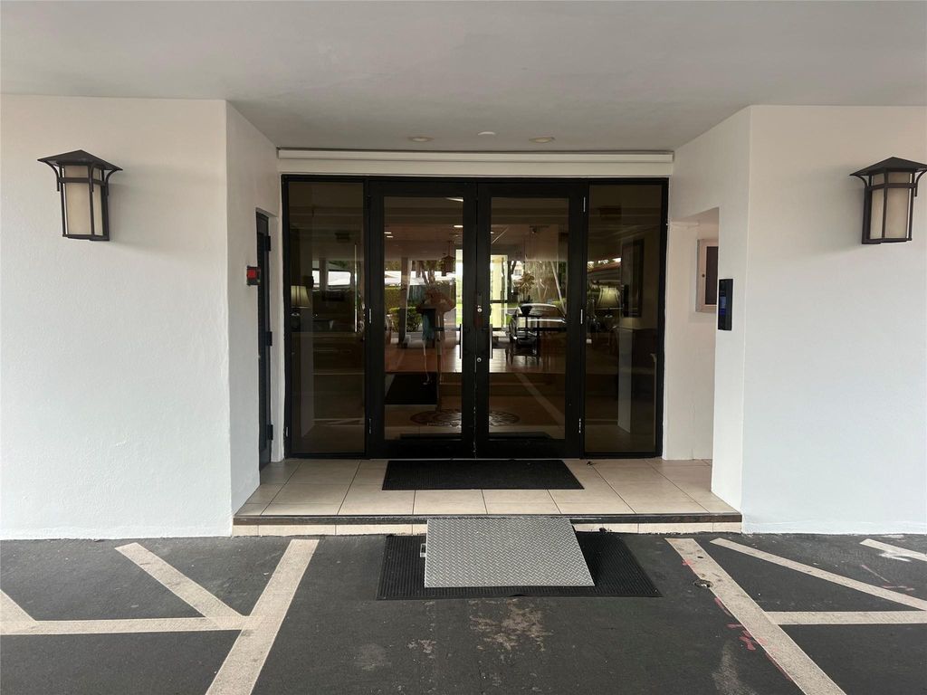 Photo of 2500 NE 48th Lane #705, Fort Lauderdale, FL 33308 (MLS # F10492252)