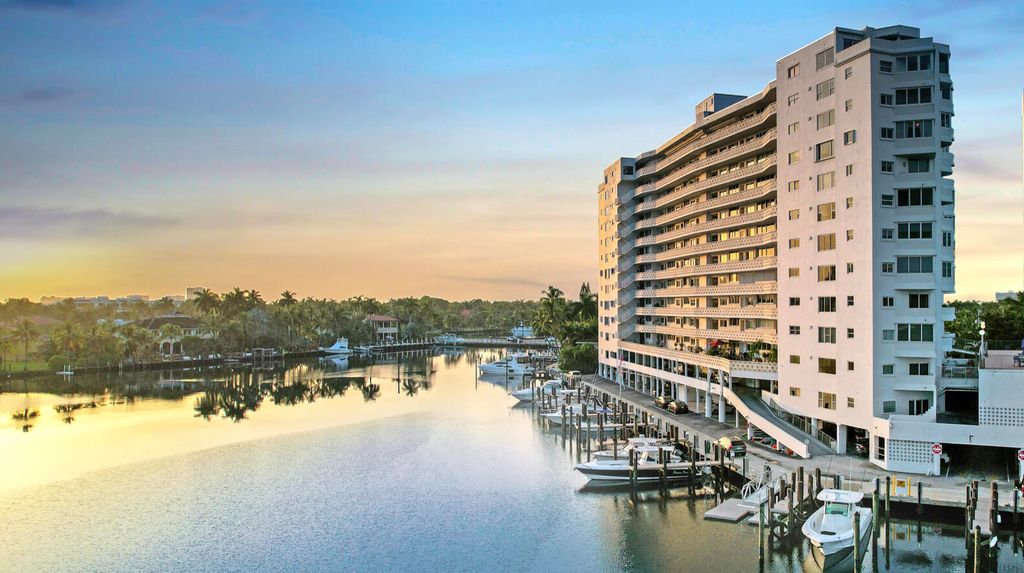 Photo of 333 Sunset Drive #404, Fort Lauderdale, FL 33301 (MLS # B26028074)