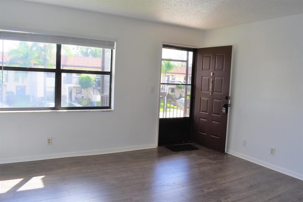 LUCERNE LAKES GOLF COLONY - Residential