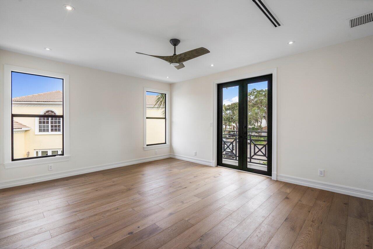 BOCA MARINA - Residential