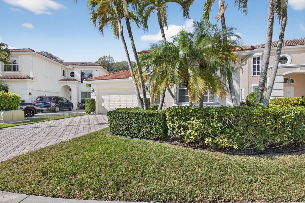 Photo of 9696 Vineyard Court, Boca Raton, FL 33428 (MLS # F10550480)
