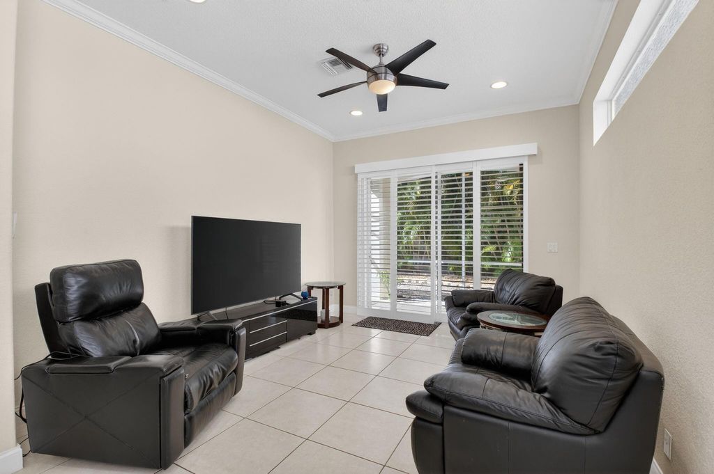 Photo of 9696 Vineyard Court, Boca Raton, FL 33428 (MLS # F10550480)