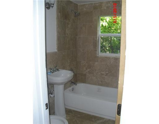 Palms On 80th Condo The - Residential Lease