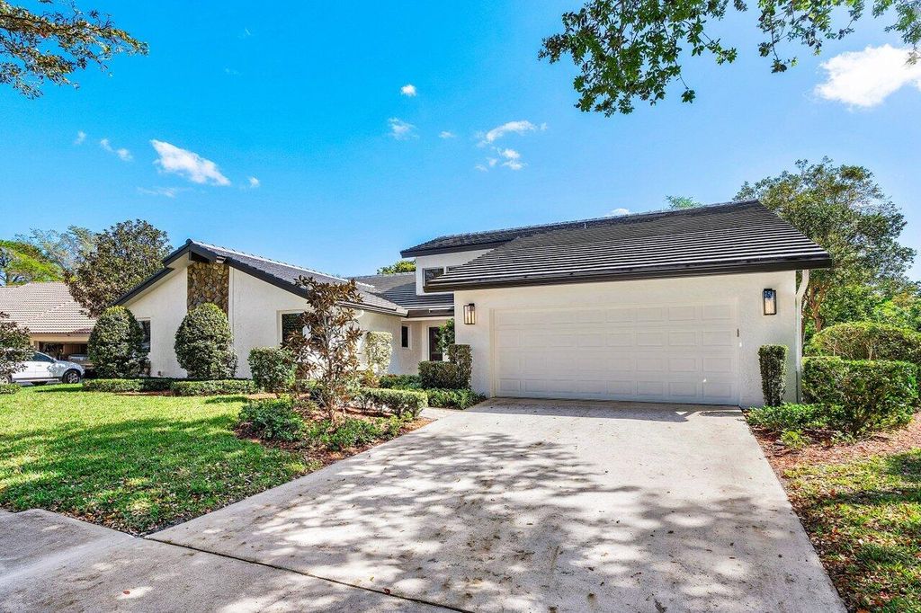 Photo of 2360 NW 38th Street, Boca Raton, FL 33431 (MLS # R10968192)