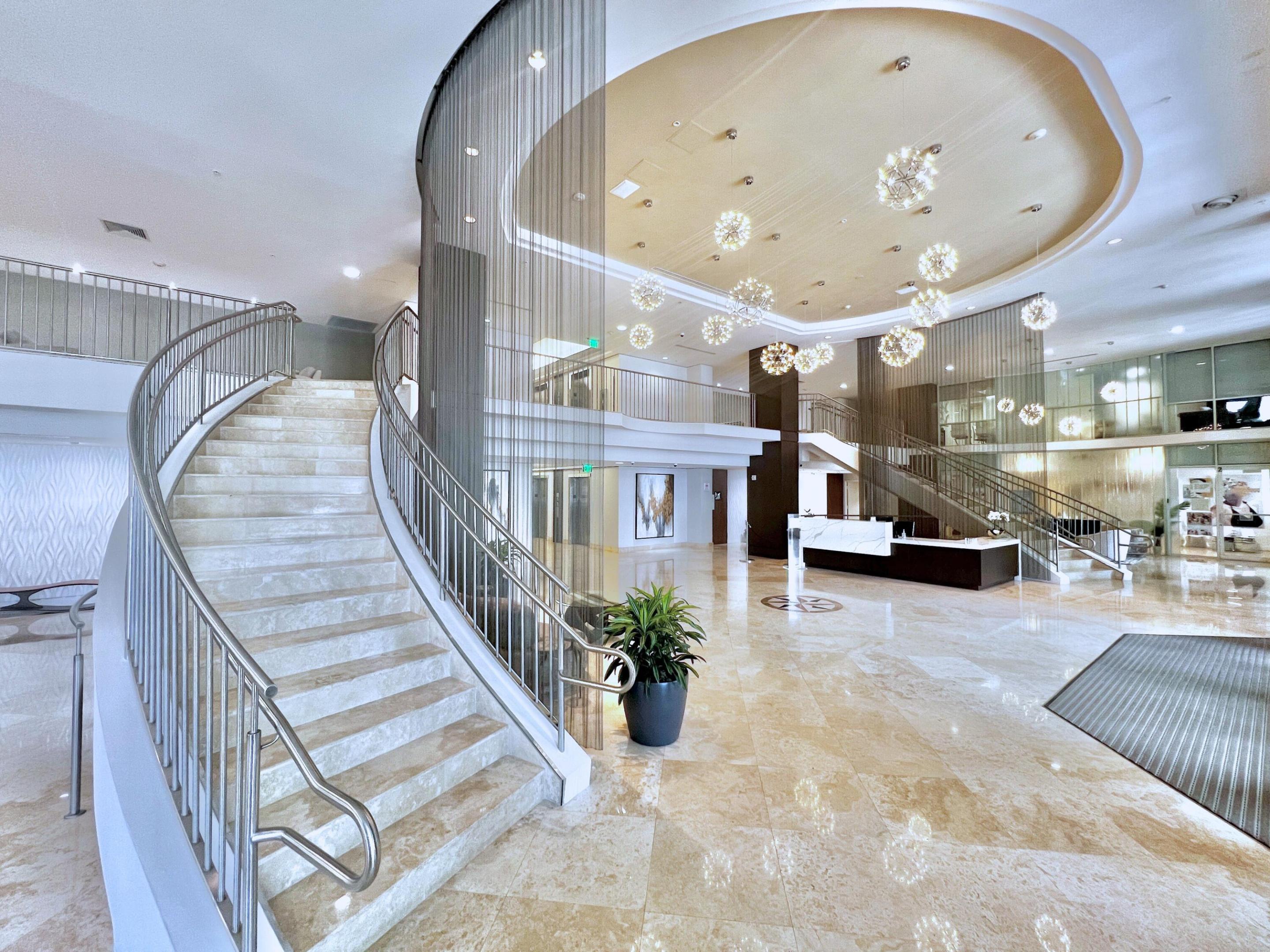 511 SE 5 Avenue 2207