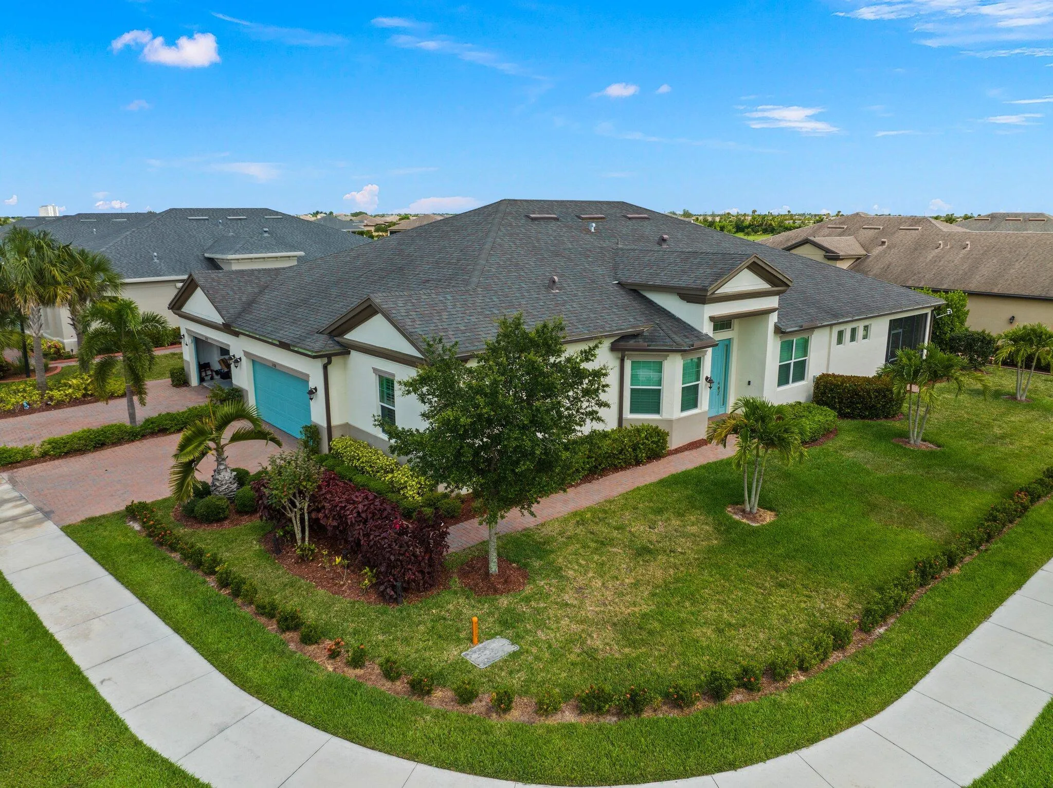 11108 SW Sunrise Lk Dr