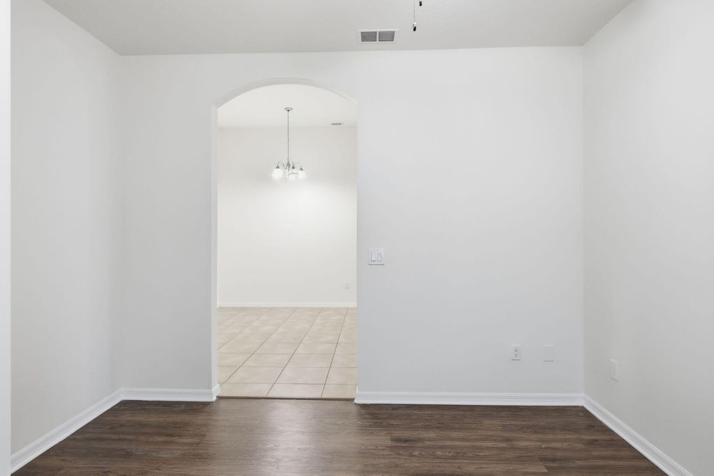 Photo of 9573 SW Flowermound Circle, Port Saint Lucie, FL 34987 (MLS # B26010741)