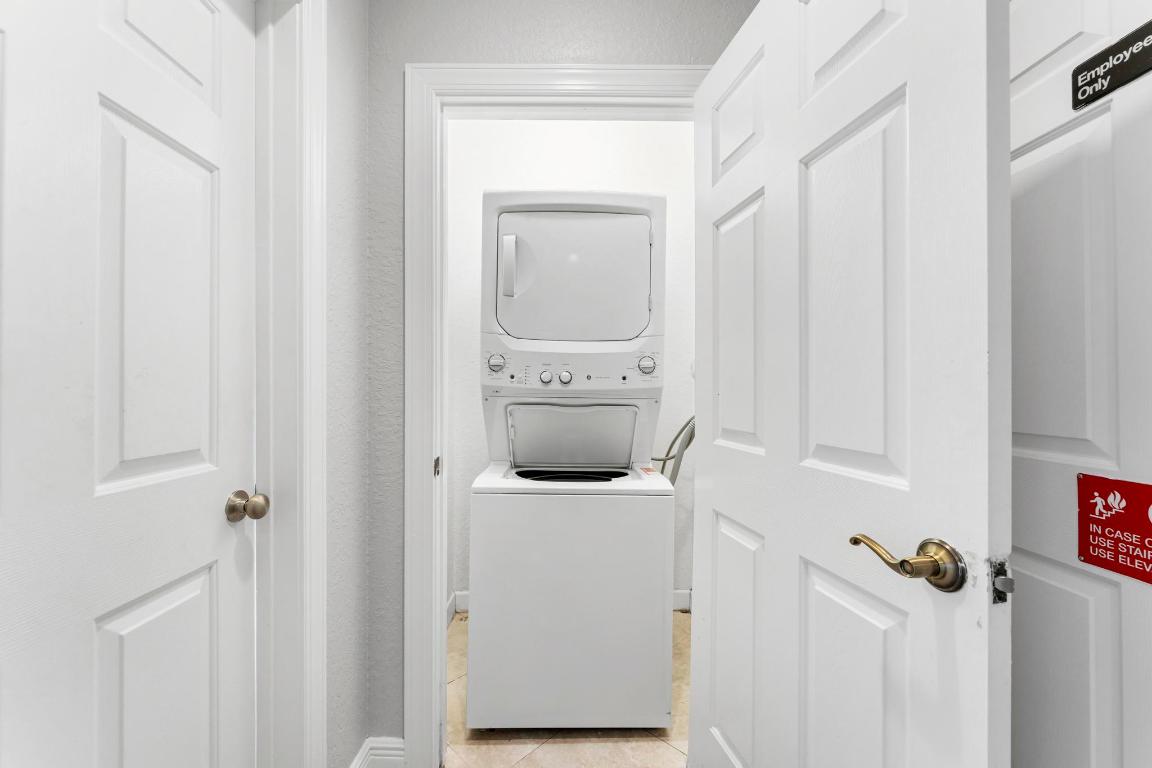 YACHT HARBOR - Residential Income