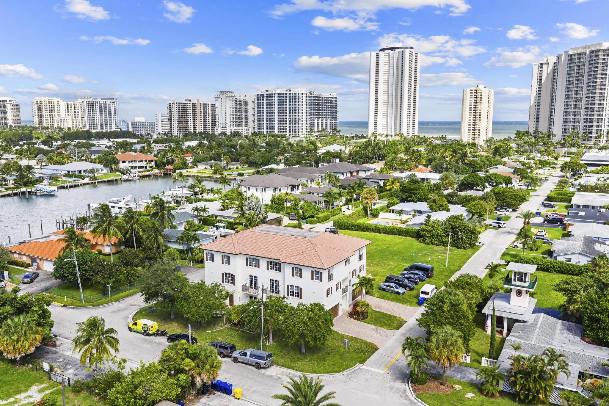 YACHT HARBOR - Residential Income