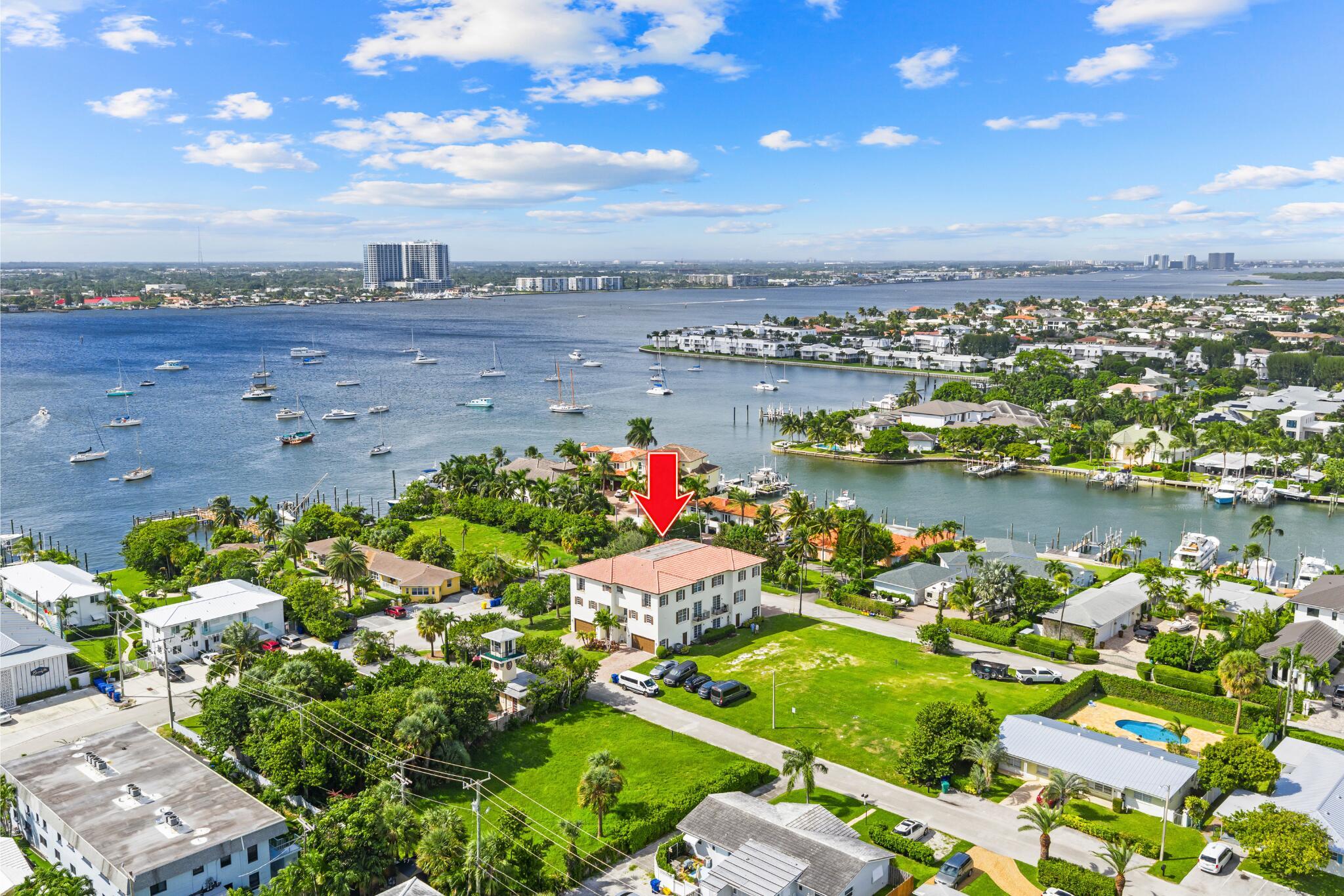 YACHT HARBOR - Residential Income