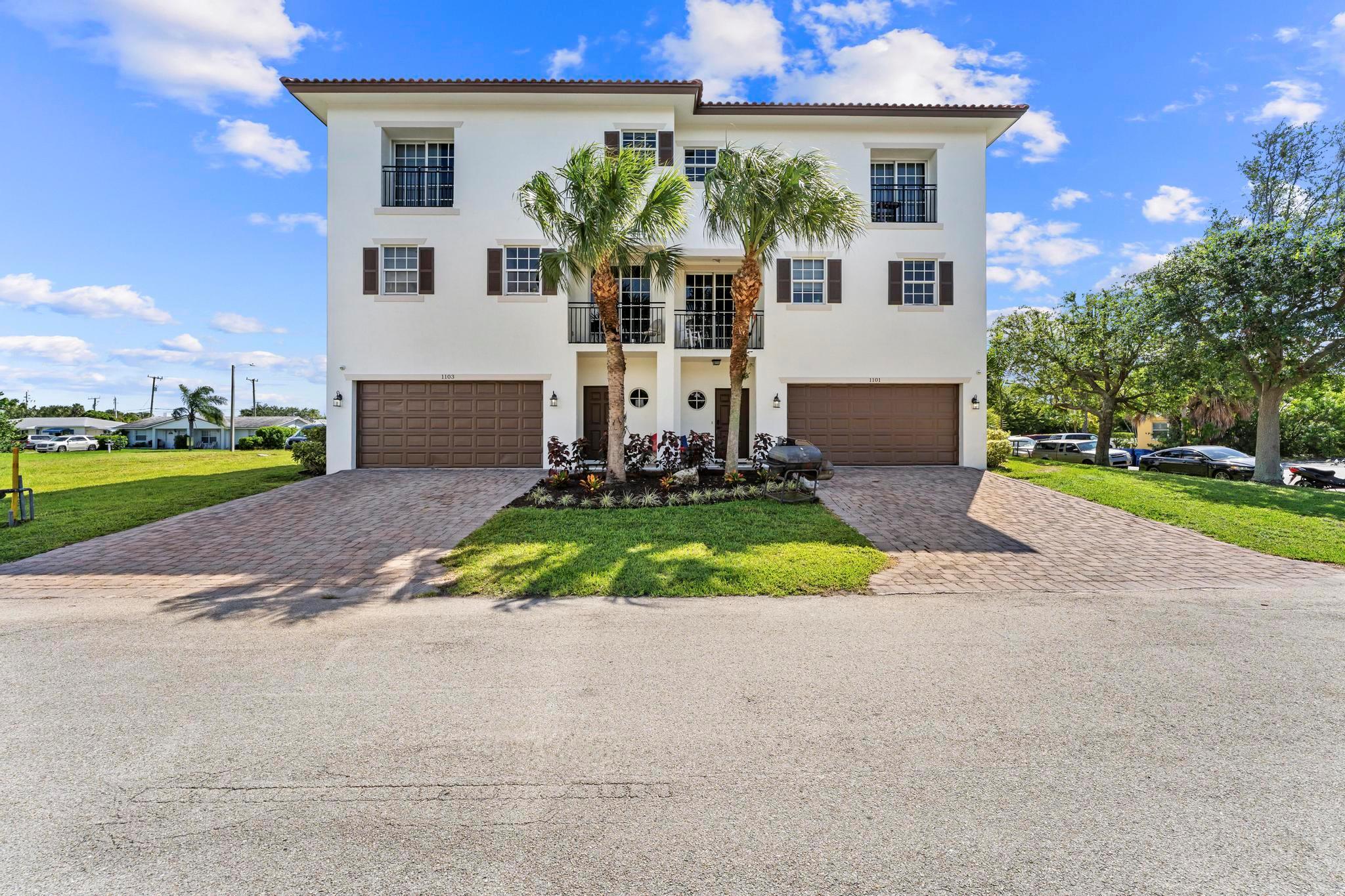 YACHT HARBOR - Residential Income