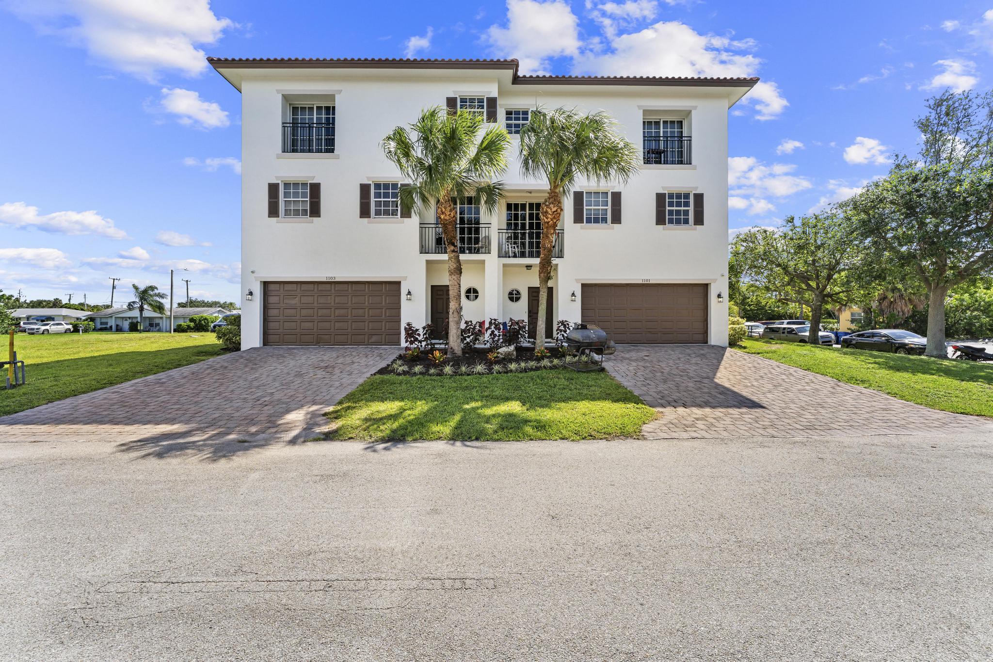 YACHT HARBOR - Residential Income