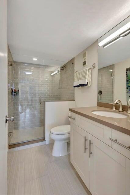 WATER GLADES CONDO - Residential Lease