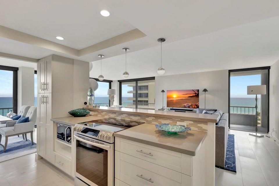 WATER GLADES CONDO - Residential Lease