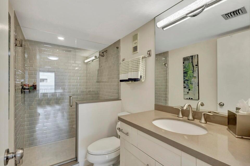WATER GLADES CONDO - Residential Lease