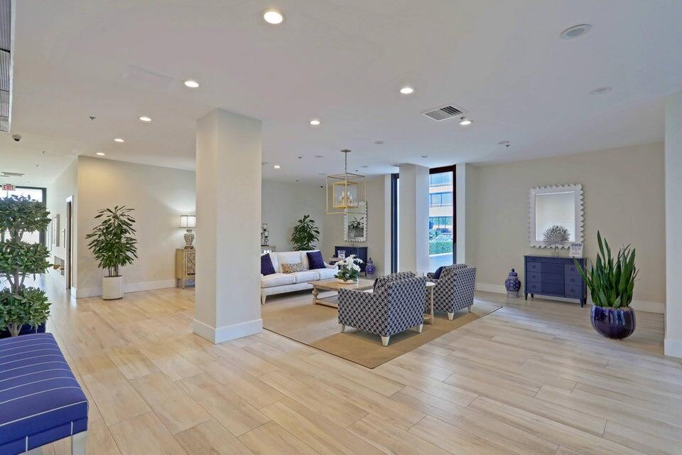 WATER GLADES CONDO - Residential Lease