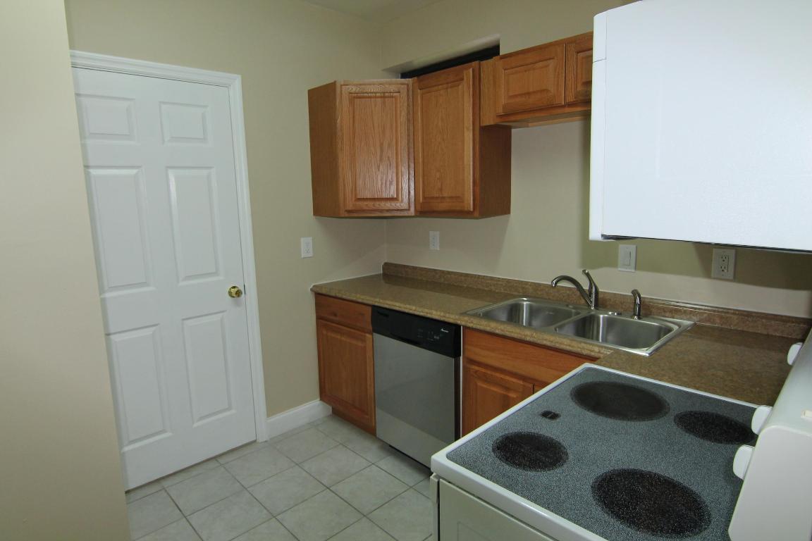 WEST DEERFIELD BEACH - Residential Lease