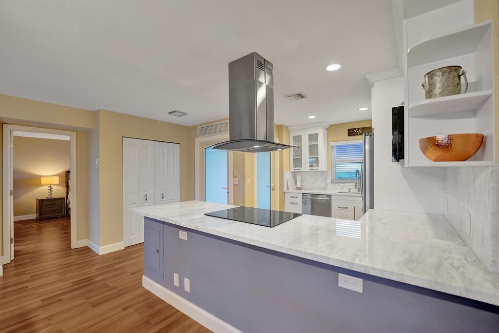 2829 NE 33 Ct 602