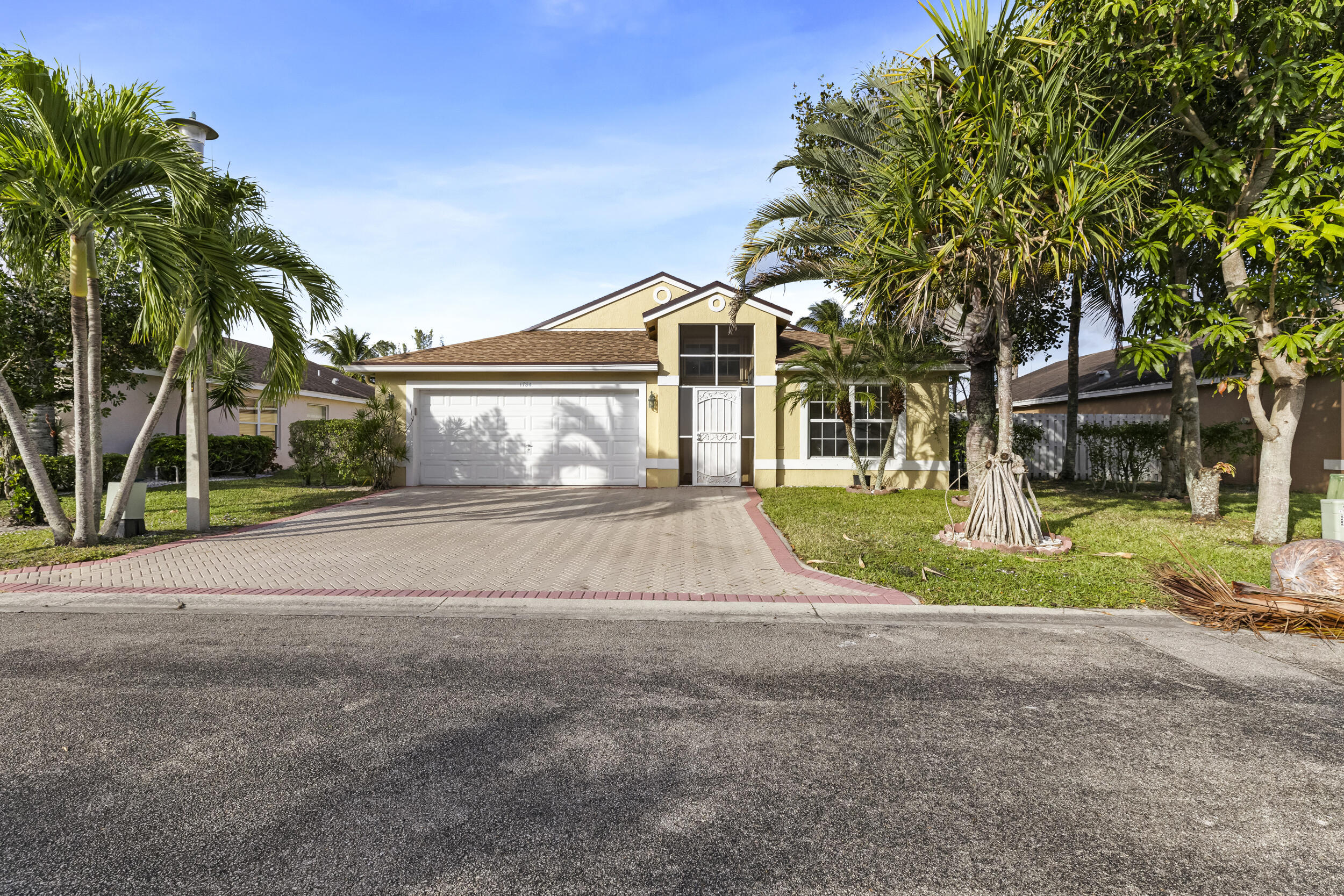 Properties 1784 Sawgrass Circle