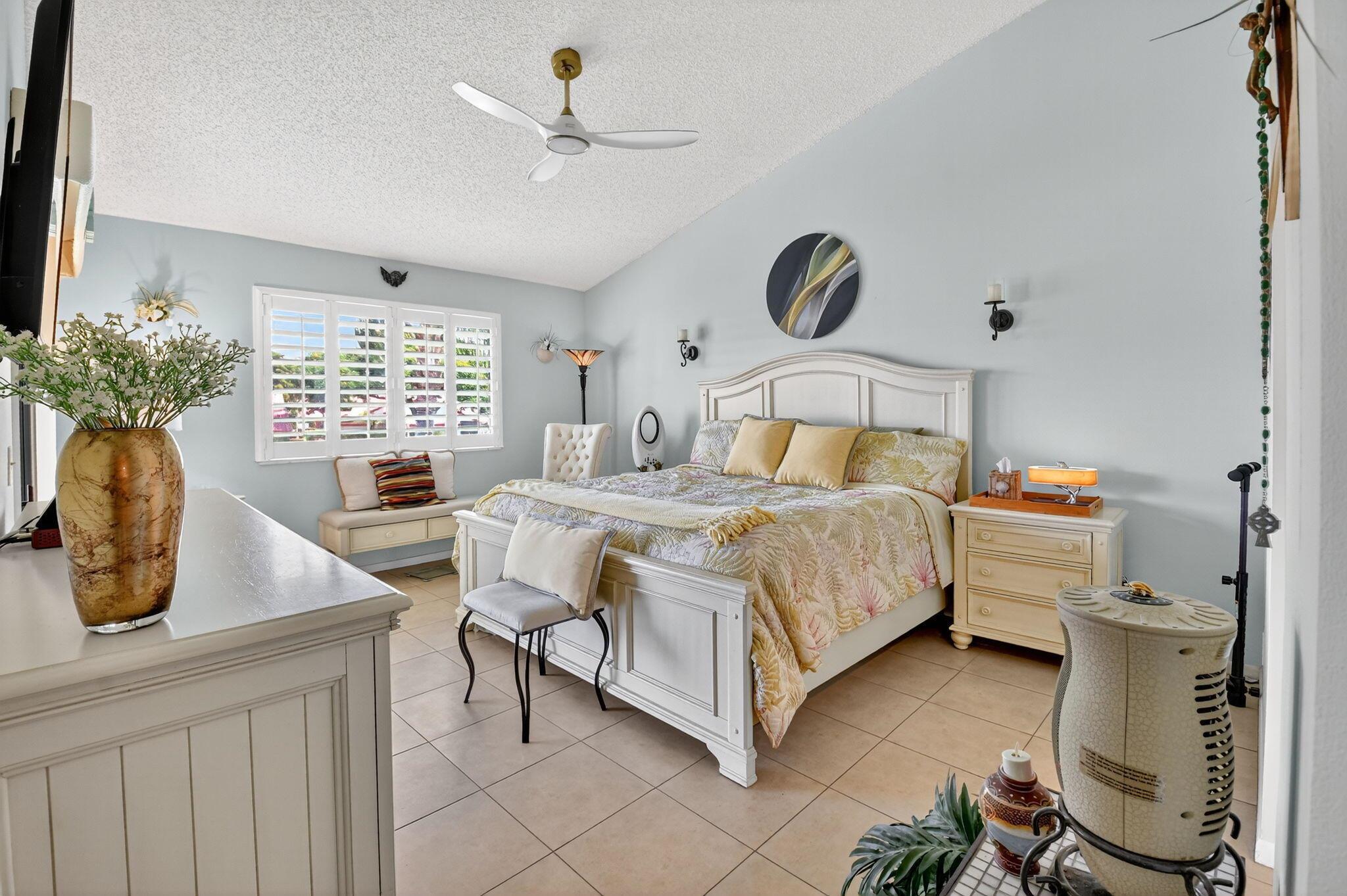 LEXINGTON CLUB VILLAS CON - Residential Lease