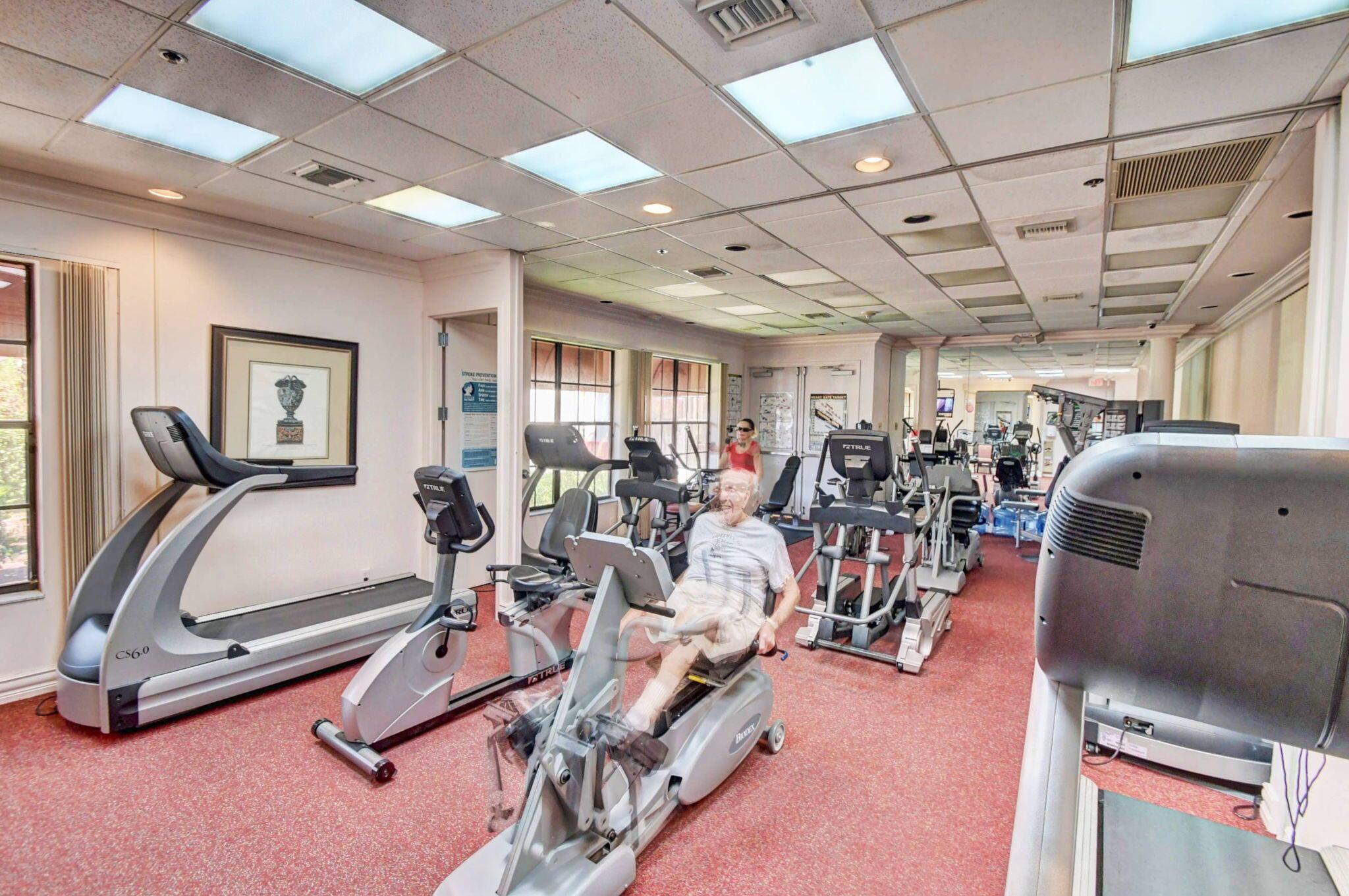 LEXINGTON CLUB VILLAS CON - Residential Lease