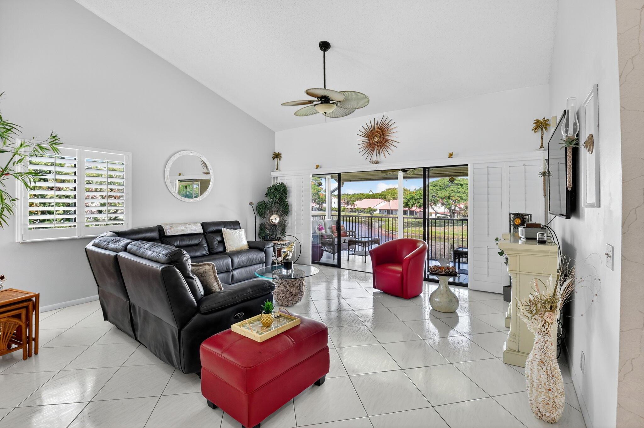 LEXINGTON CLUB VILLAS CON - Residential Lease