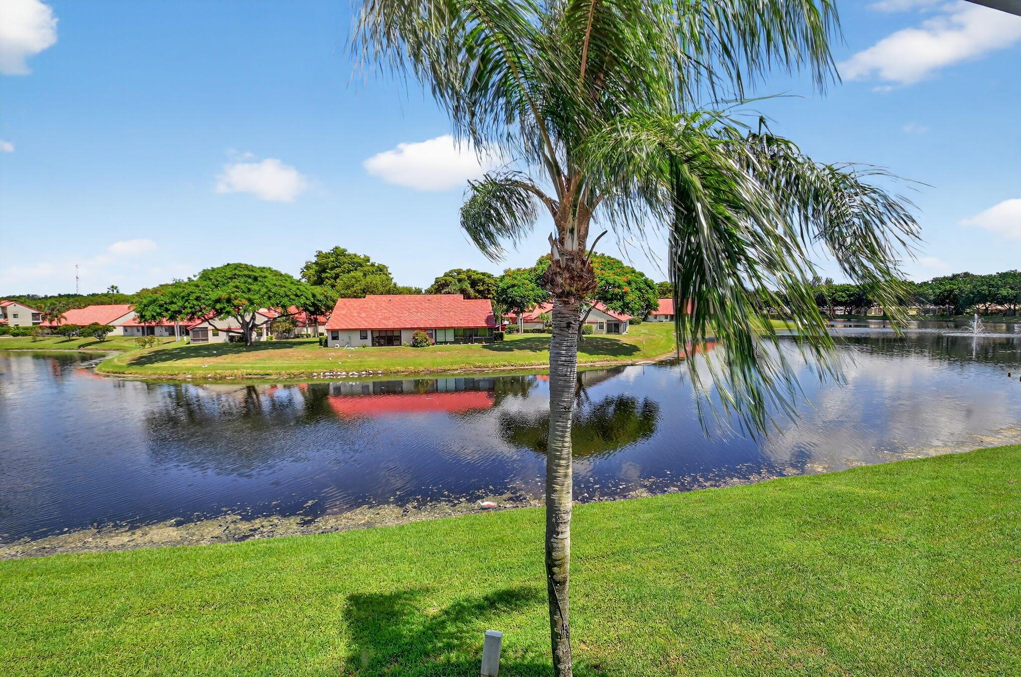 LEXINGTON CLUB VILLAS CON - Residential Lease