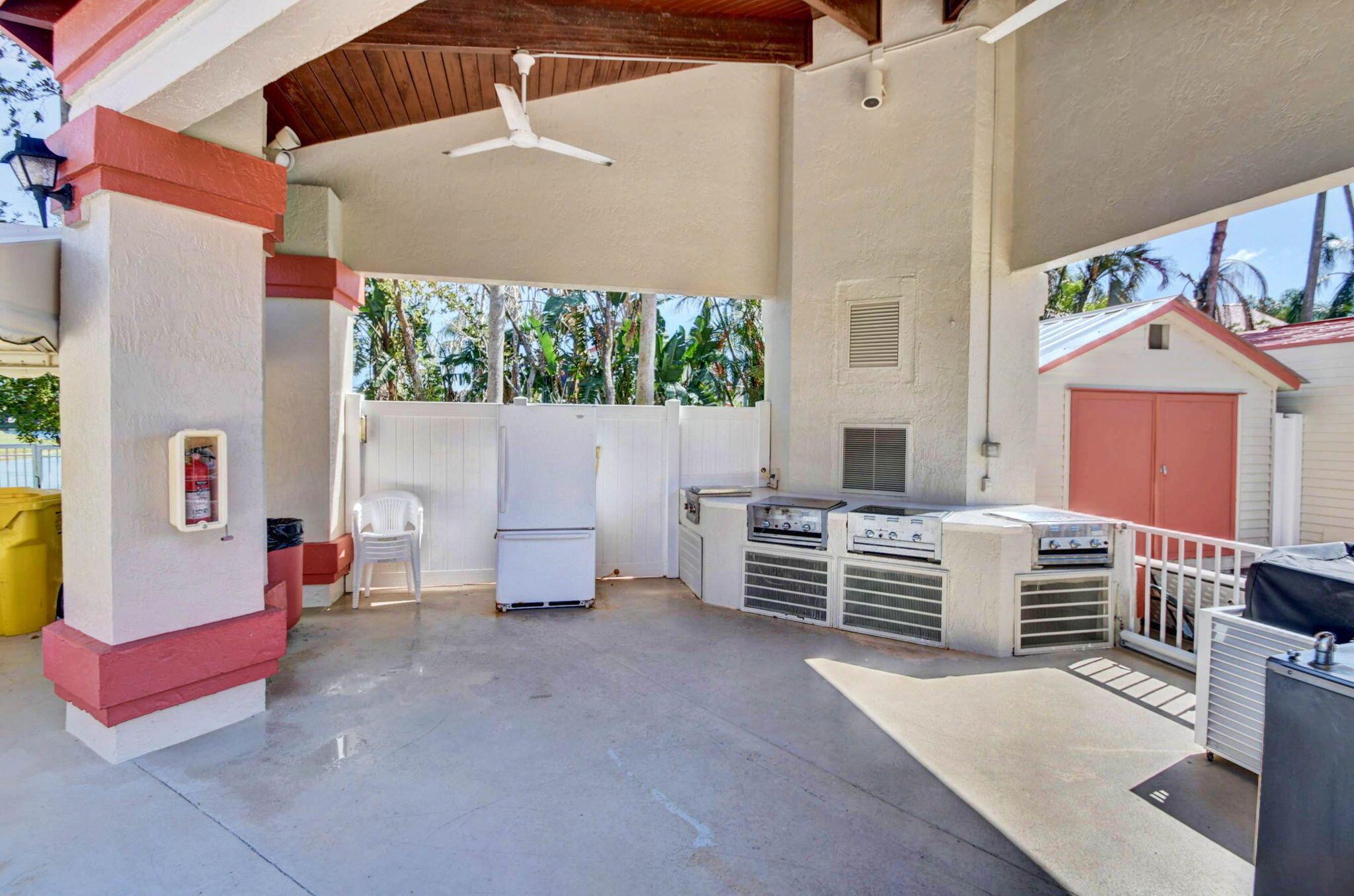 LEXINGTON CLUB VILLAS CON - Residential Lease