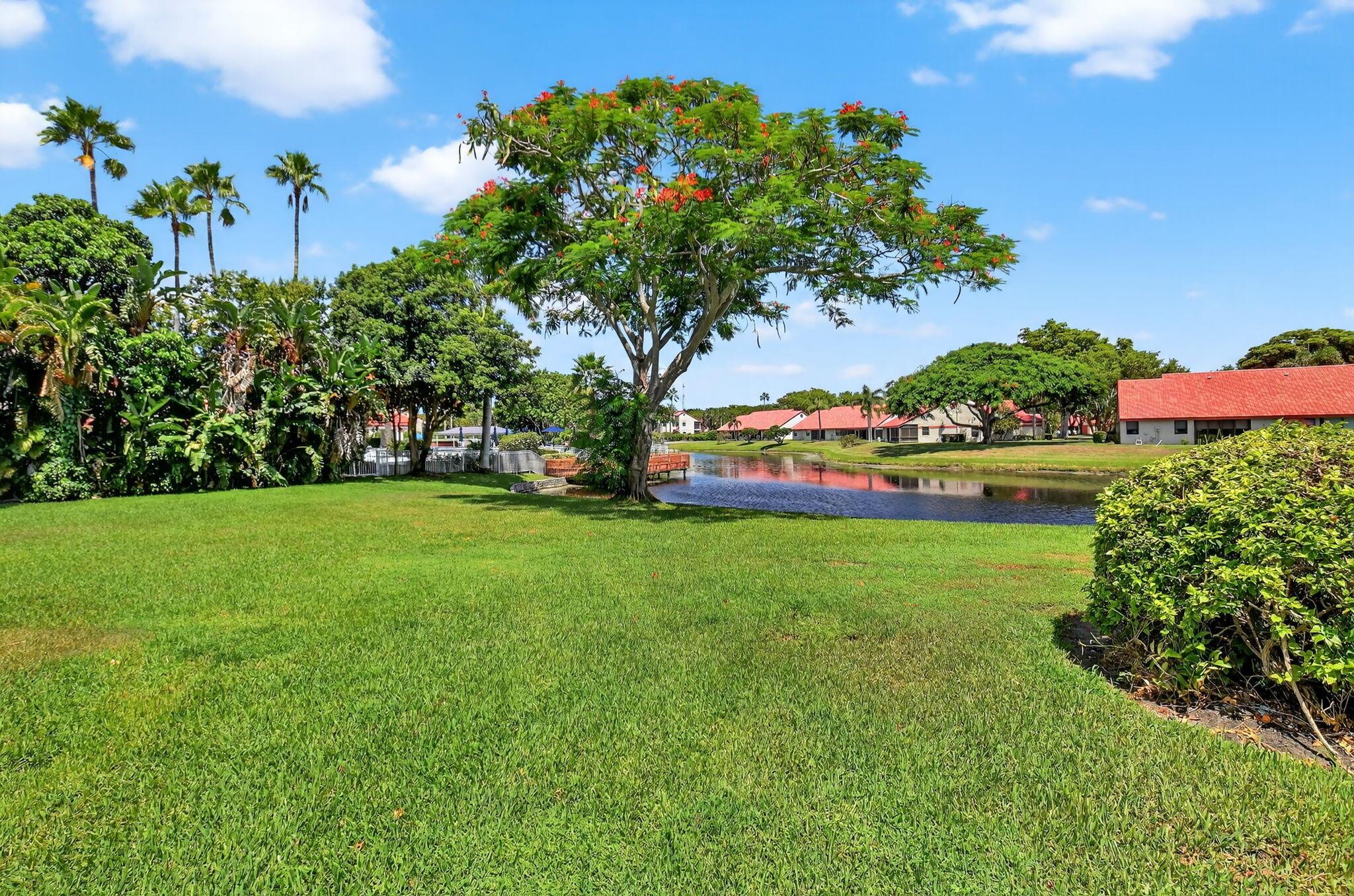 LEXINGTON CLUB VILLAS CON - Residential Lease
