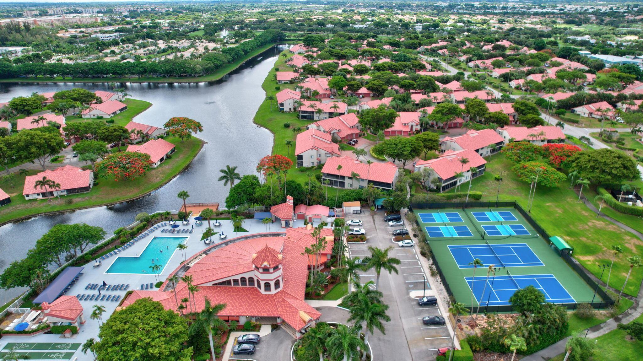 LEXINGTON CLUB VILLAS CON - Residential Lease