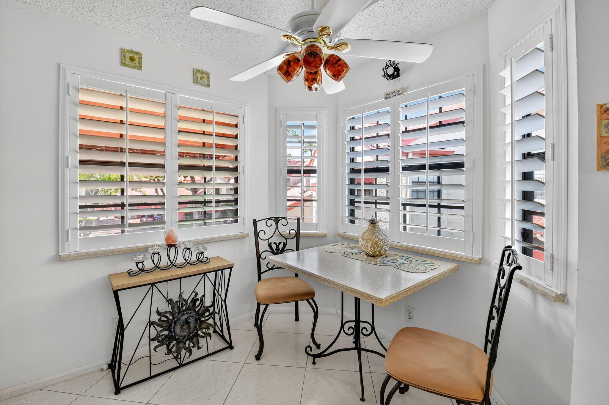 LEXINGTON CLUB VILLAS CON - Residential Lease