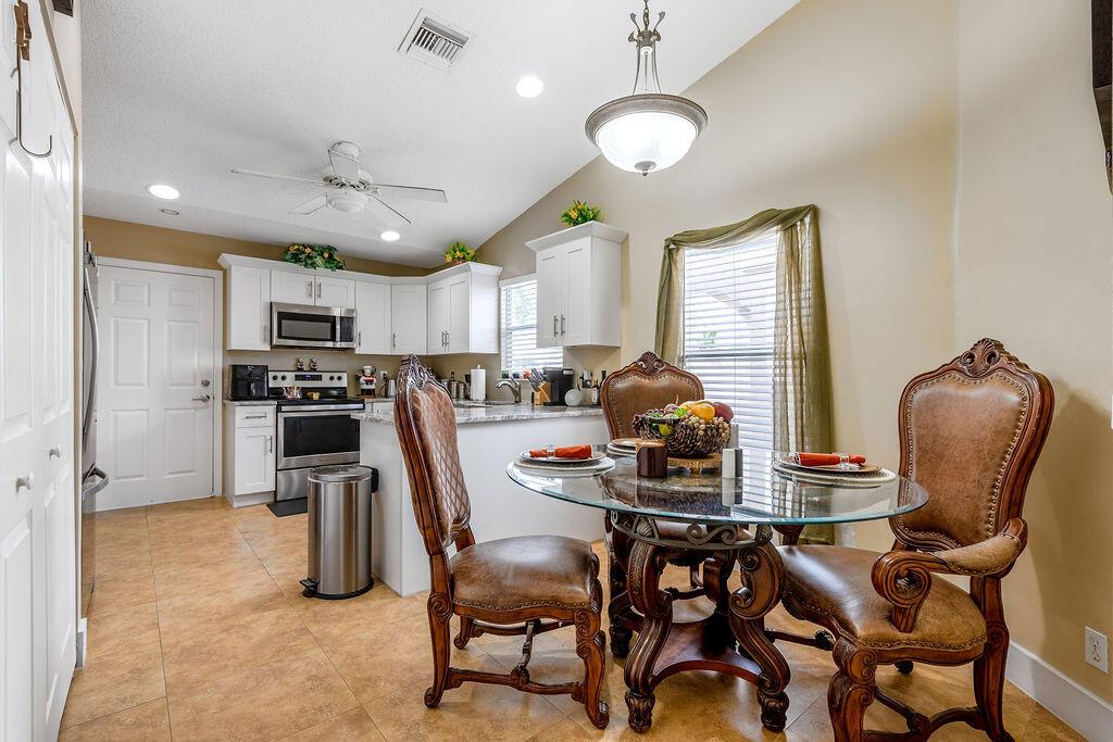 1035 Island Manor Drive