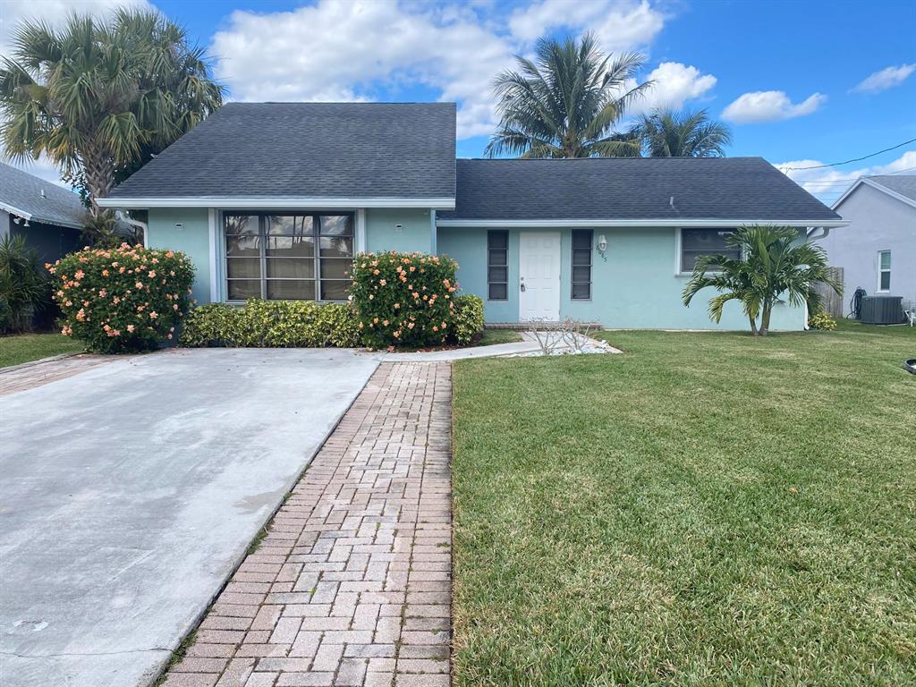 Great Jupiter location! You will LOVE this spacious completely renovated single family home -- convenient to golf, beaches, restaurants, shopping, 95 and airport. The extra large backyard is an oasis filled with coconut palms, fruit trees and is fully fenced - plenty of room for outside entertaining under the enclosed lanai or out by the outdoor fire-pit. Wonderful place to call home!! So convenient to Abacoa and Alton (with Publix and Starbucks) Landscaping included. 6 month Seasonal furnished / unfurnished option. Pets allowed pending Landlord approval