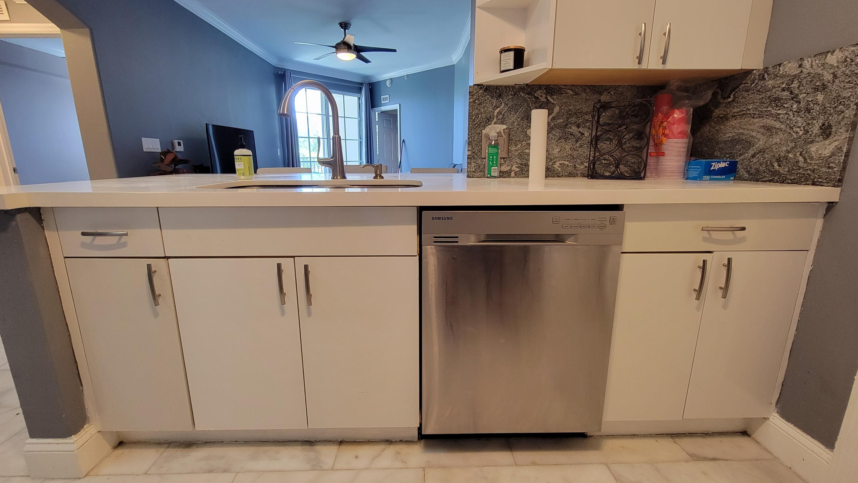 SOLE AT FORT LAUDERDALE - Residential Lease