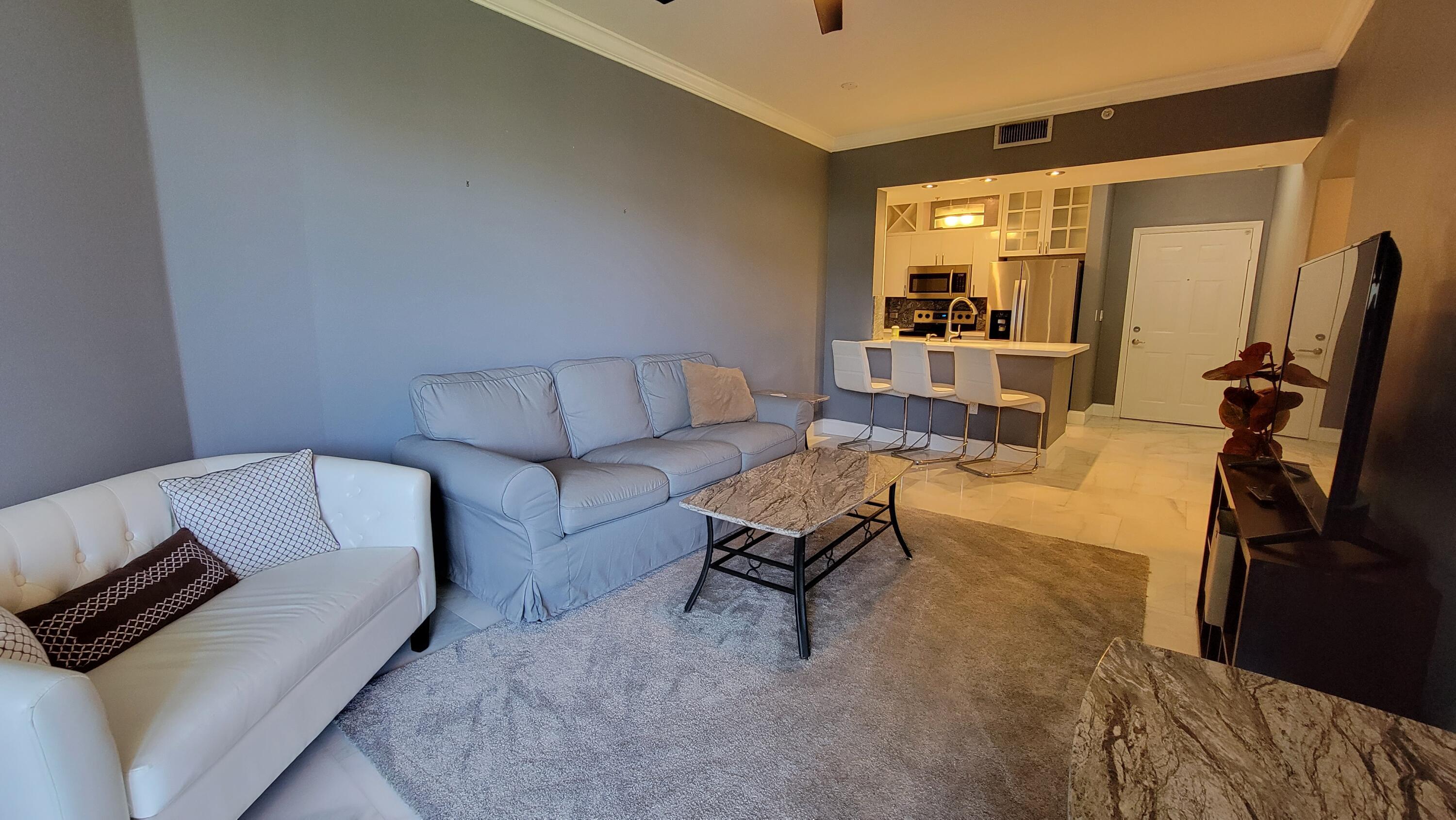 SOLE AT FORT LAUDERDALE - Residential Lease