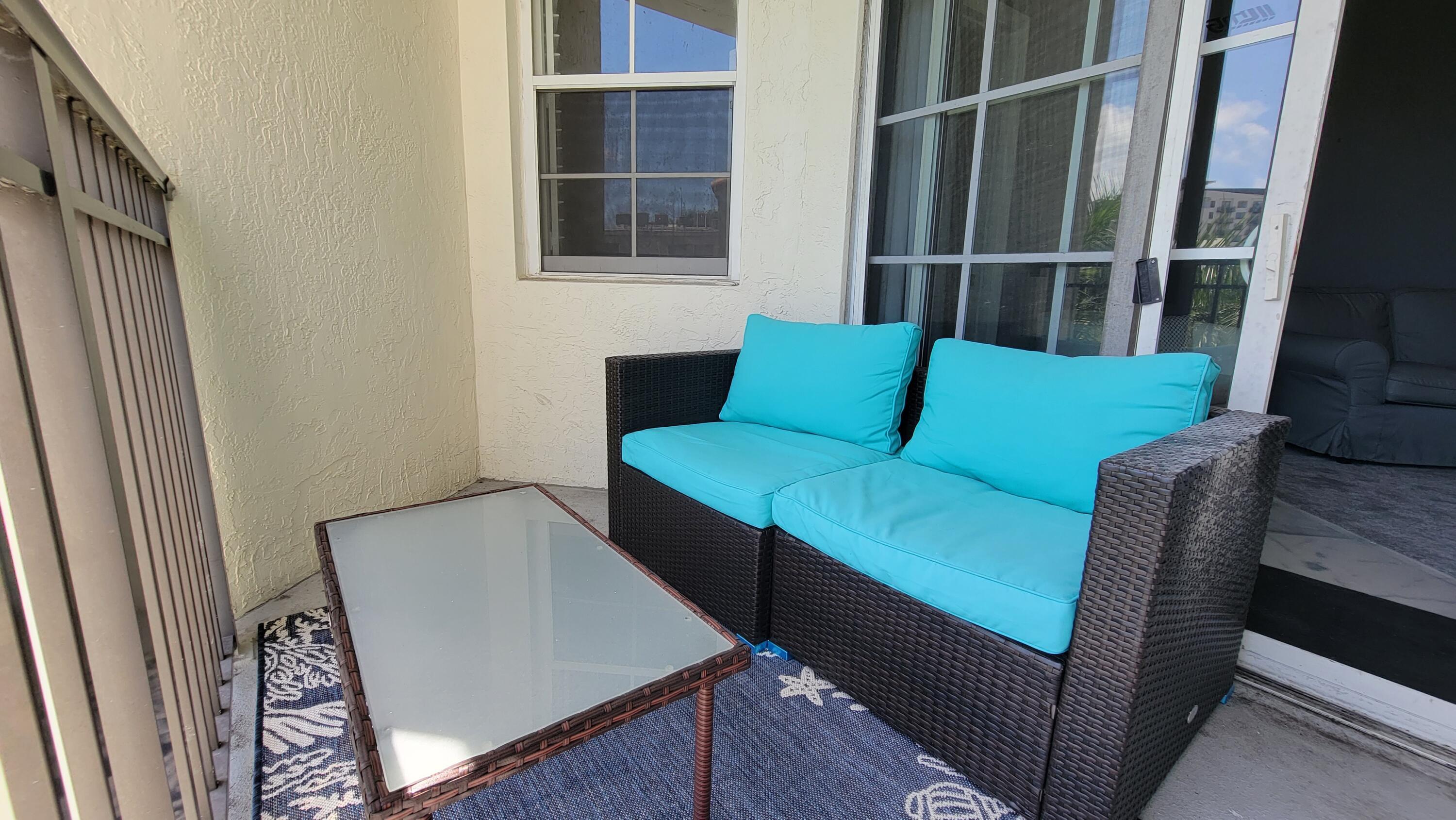 SOLE AT FORT LAUDERDALE - Residential Lease