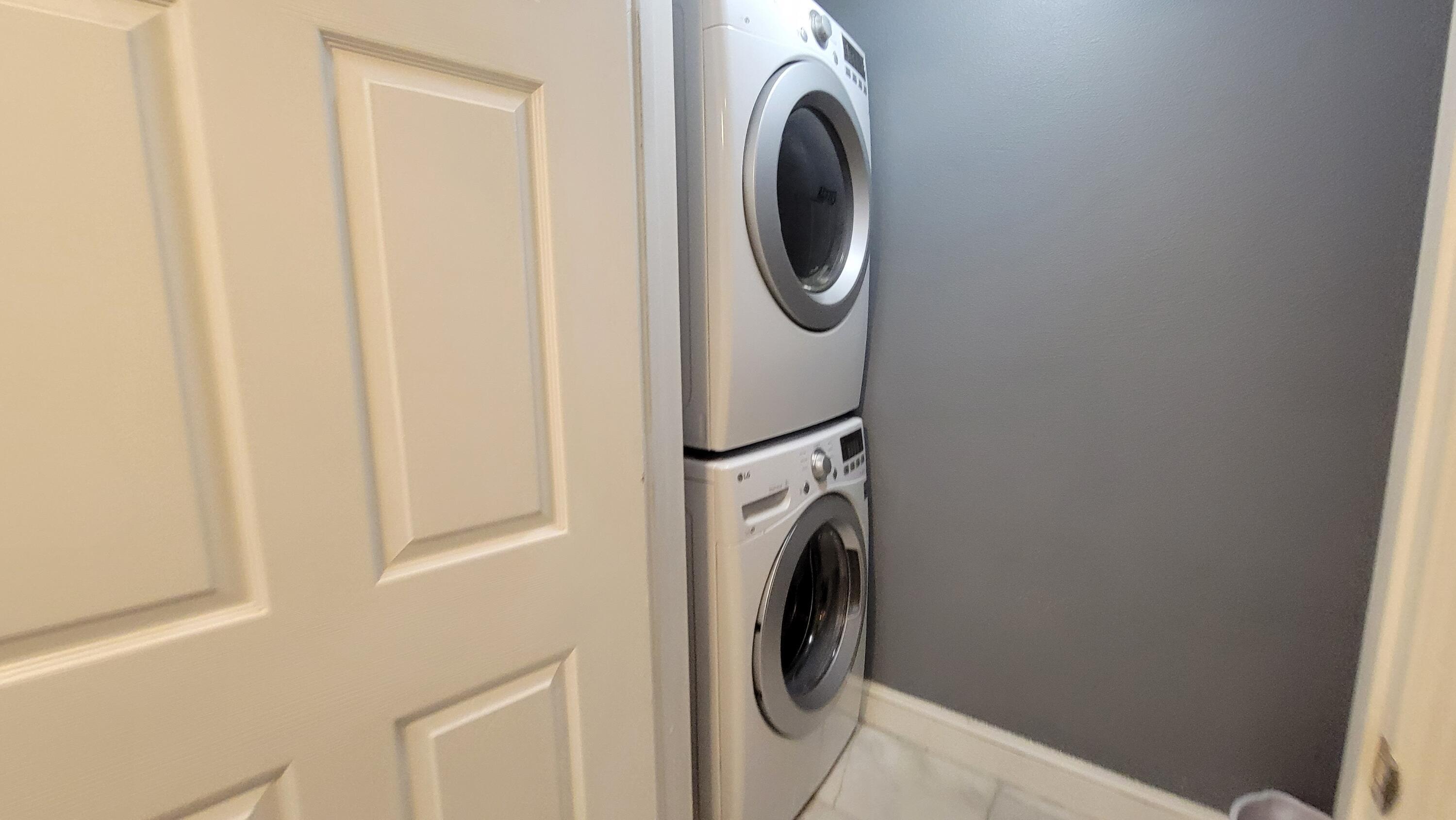 SOLE AT FORT LAUDERDALE - Residential Lease