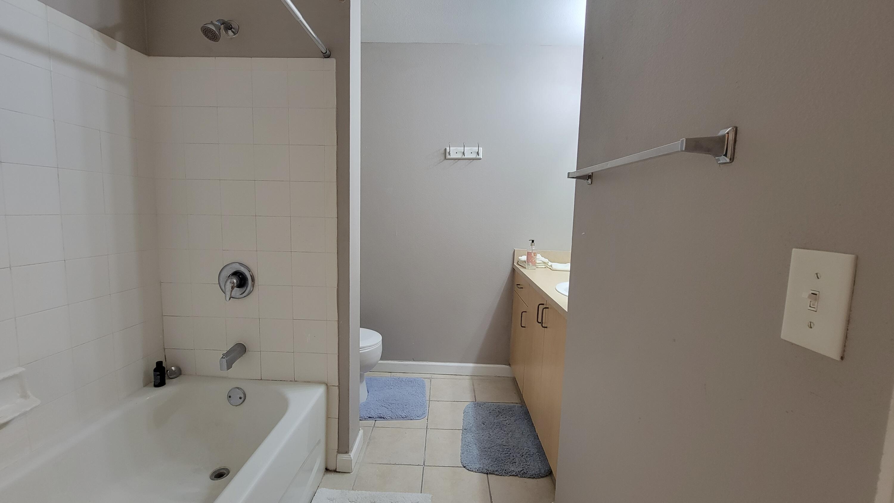 SOLE AT FORT LAUDERDALE - Residential Lease