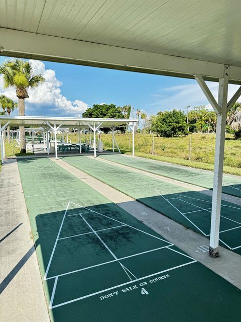 A home in Okeechobee