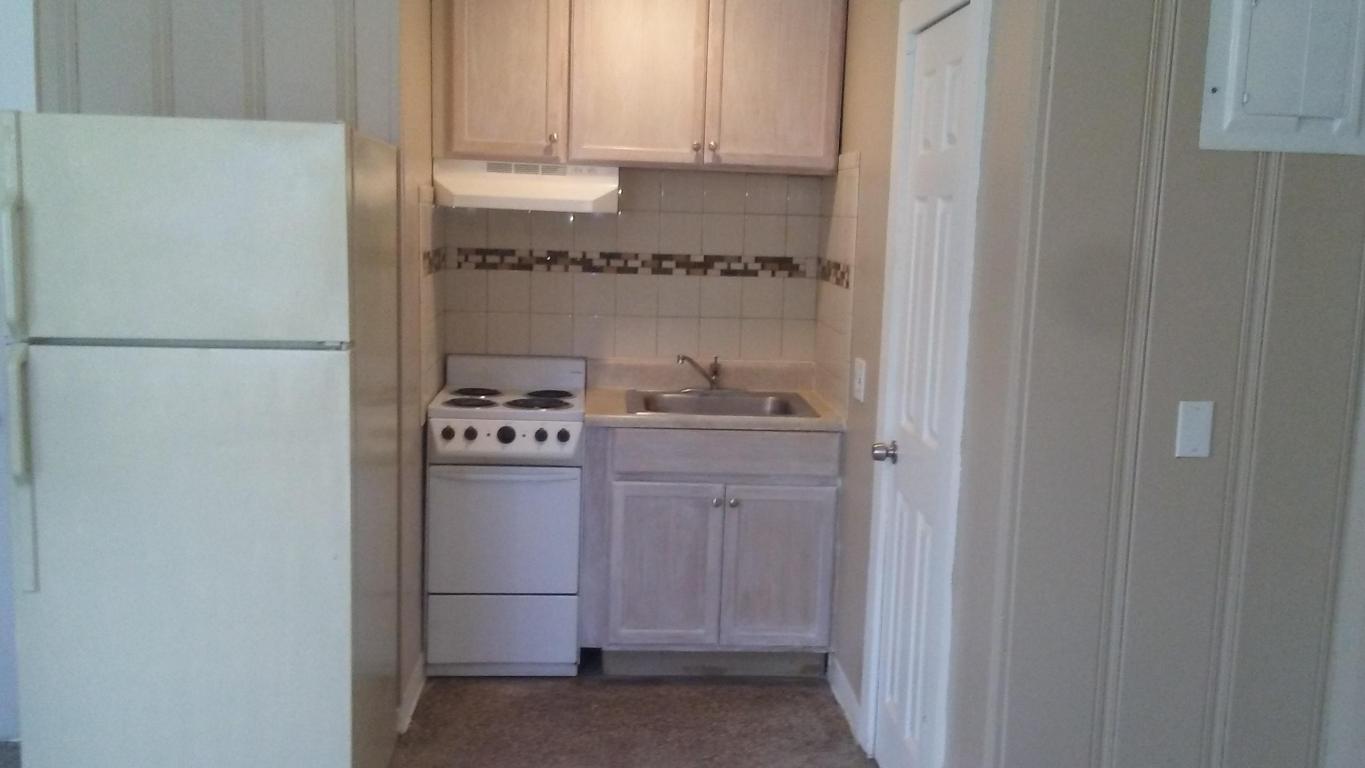 NORTH PALM BCH 3 - Residential Lease