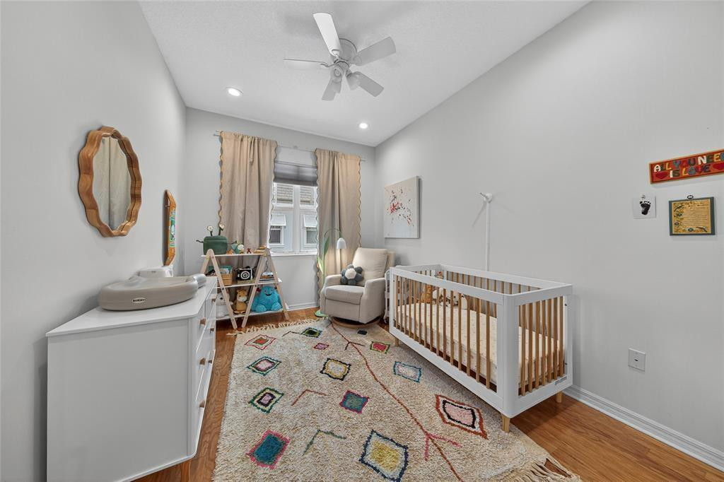 FLORIDIAN ESTATES - Residential Lease