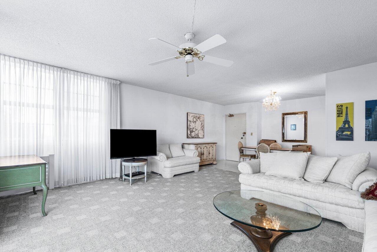 336 N Birch Road 3-E