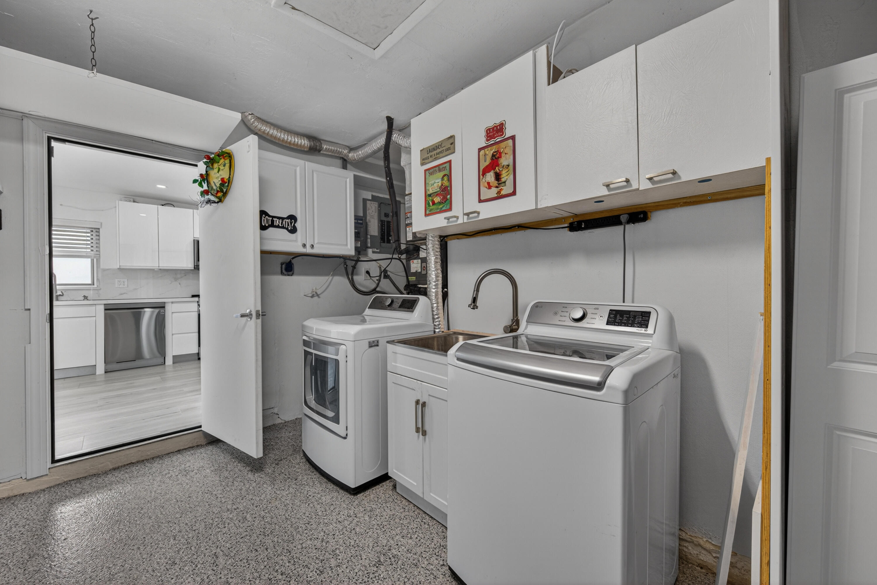 LEISUREVILLE SECOND SEC - Residential