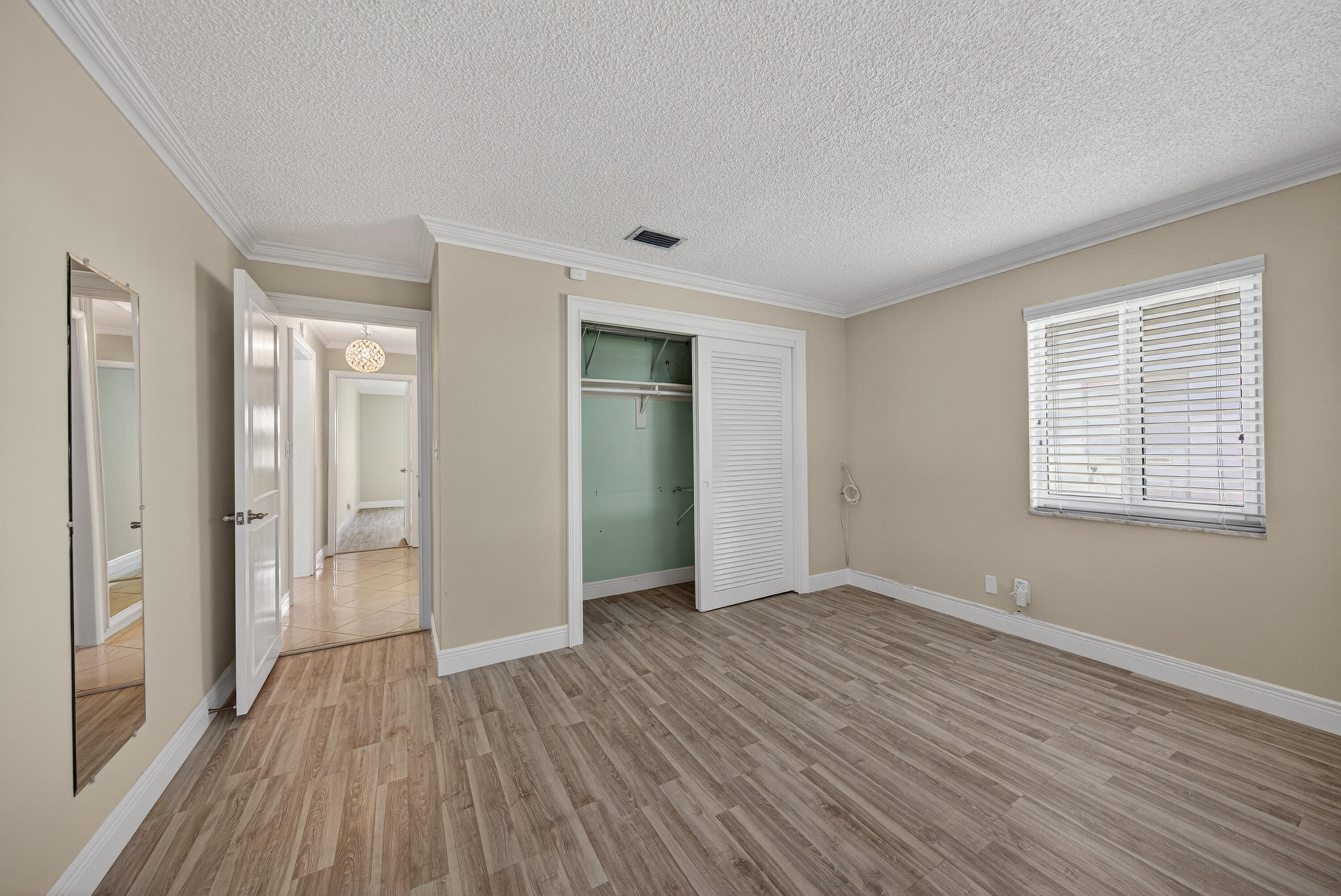 LEISUREVILLE SECOND SEC - Residential